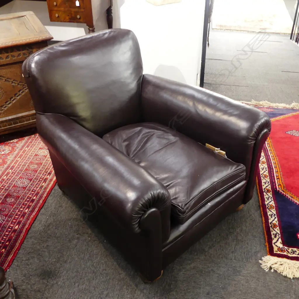 VINTAGE LEATHER CLUB ARMCHAIR 870x90x800mm Image 1++