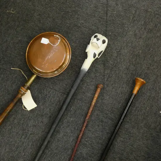 BED WARMER, LEATHER WHIP, 2 WALKING STICKS L.930mm