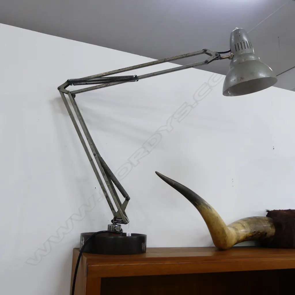 ANGLE POISE LAMP Image 1++