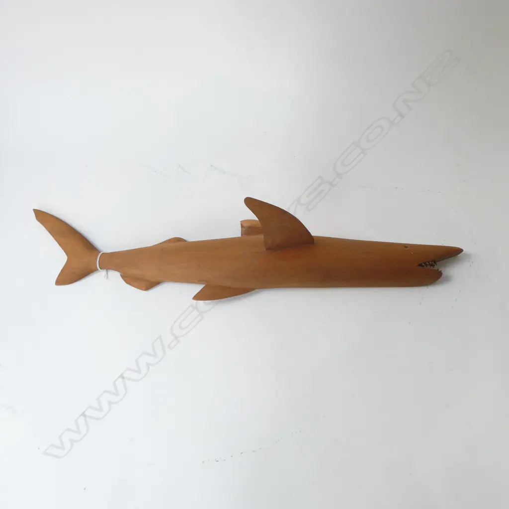 CARVED WOODEN FISH - PITCAIRN? L.700mm Image 1++