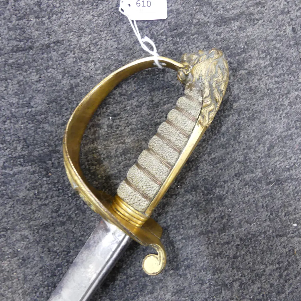 PATTERN 1827 BRITISH NAVAL OFFICER'S SWORD; Guard decorated with East India Company Lion, L.900mm Image 1++