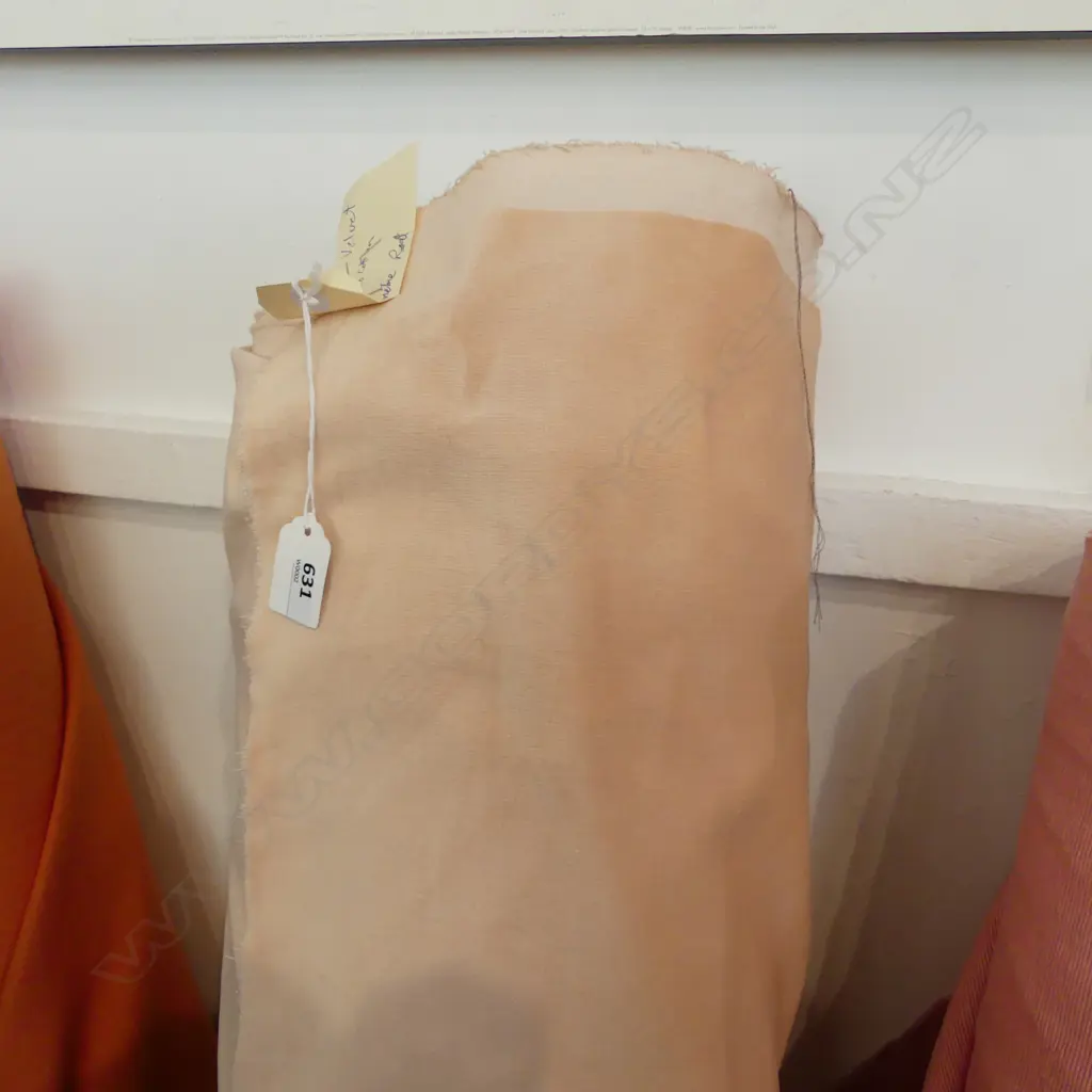 FABRIC BOLT; 'PINK GIN' COTTON VELVET, 32M Image 1++