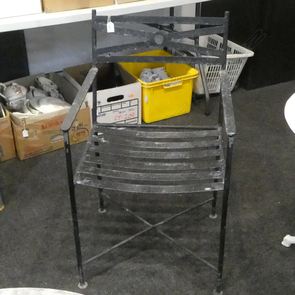 BLACK METAL OUTDOOR CHAIR Image 1++