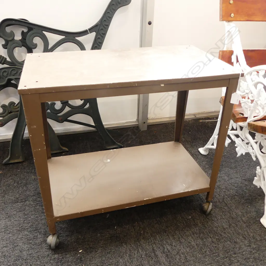 METAL SIDE TABLE ON WHEELS 620x345x565mm Image 1++