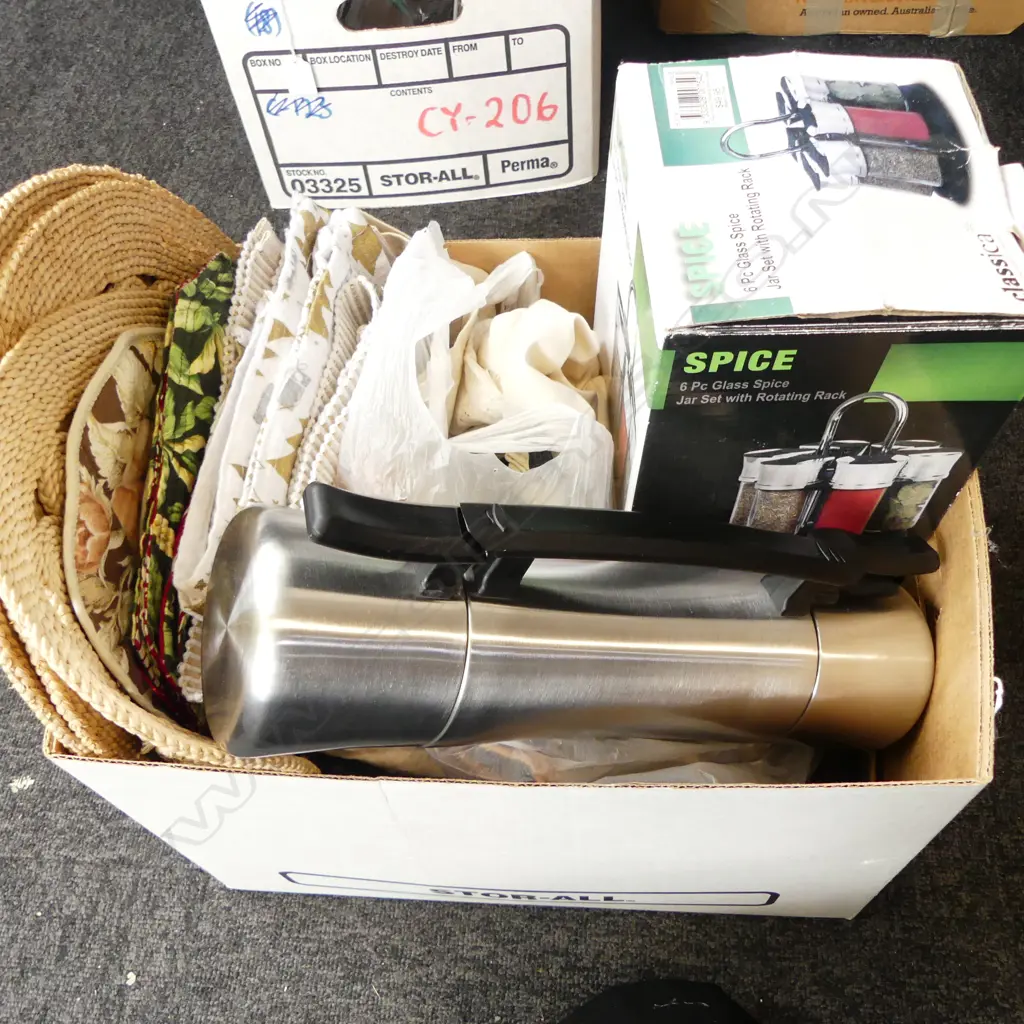 ASST LINEN, PLACEMATS AND SPICE JAR SET, THERMOS etc  Image 1++