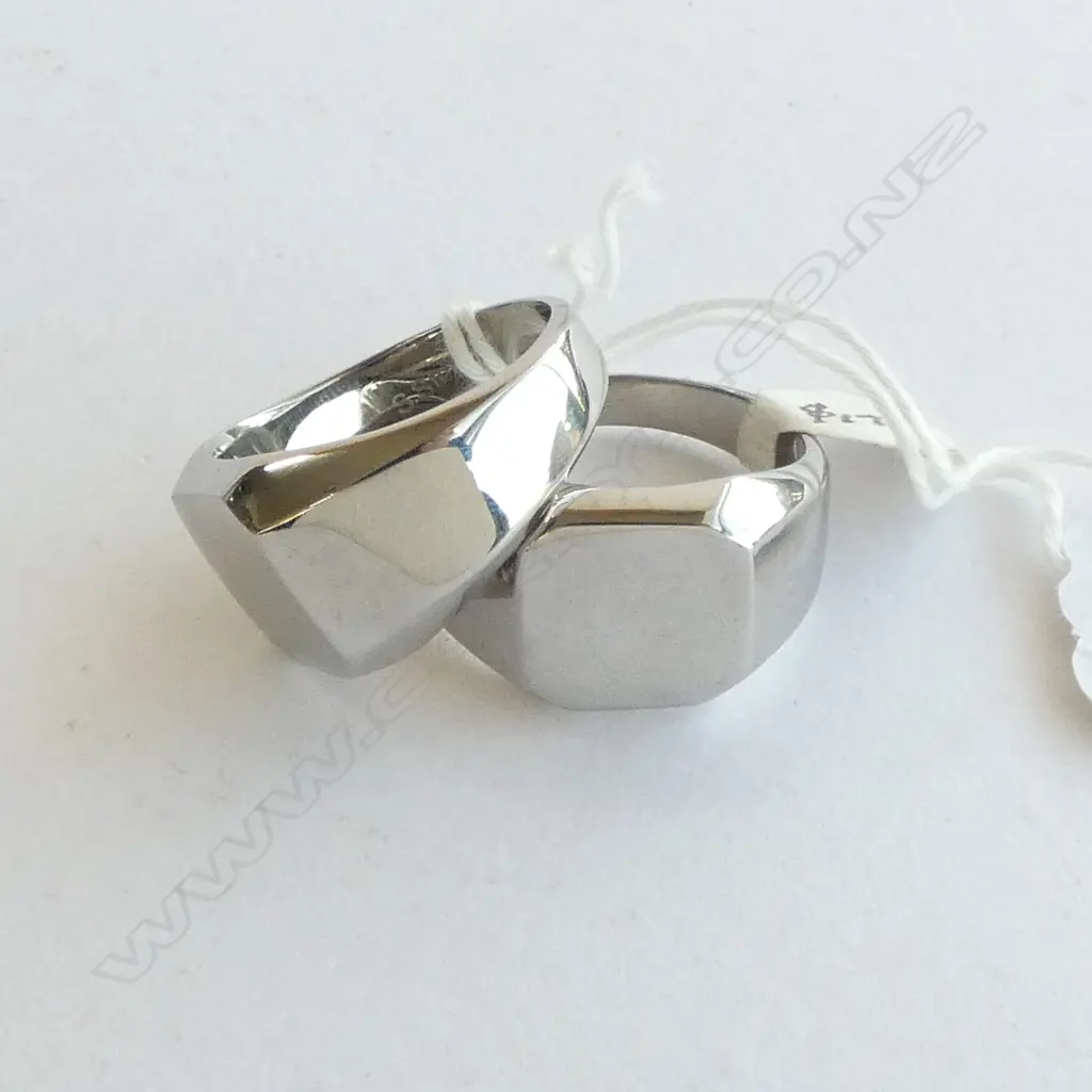 2 as NEW STAINLESS STELL SIGNET RINGS: size Z+ & W Image 1++