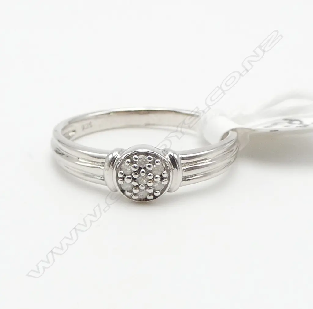 Rhodium plated SILVER & 7 small DIAMOND RING size P 1/2. As new old shop stock Image 1++