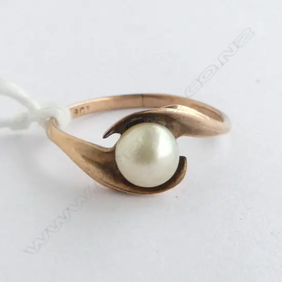 9ct ROSE GOLD & CULTURED PEARL RING 1.8gms SIZE M1/2