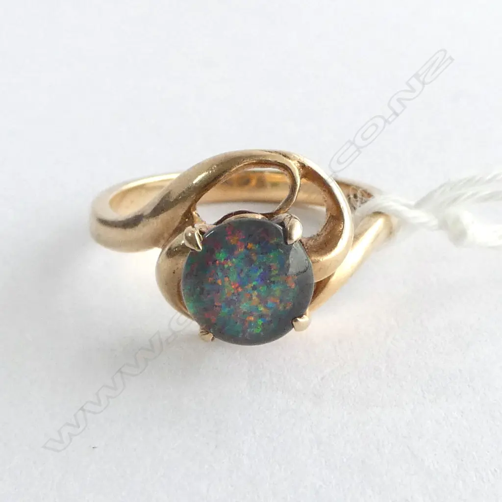 9ct GOLD & OPAL DOUBLET RING 3.16gms SIZE M Image 1++