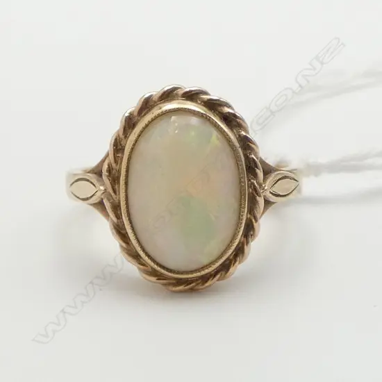 VICTORIAN 9ct GOLD & OPAL RING, 4.62gms SIZE Q