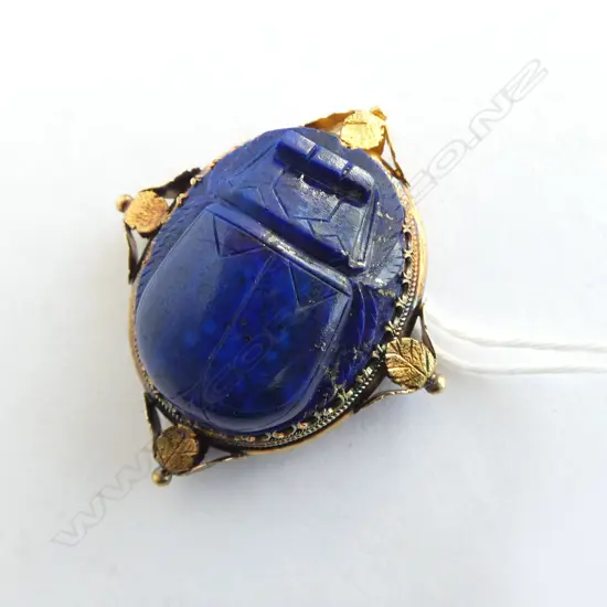 VICTORIAN 18CT AND LAPIS SCARAB BEETLE BROOCH 14gm (no pin could be converted to a pendant)