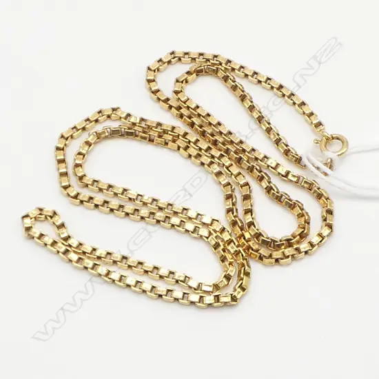 18CT BOX LINK CHAIN, 13.18gm L.660mm