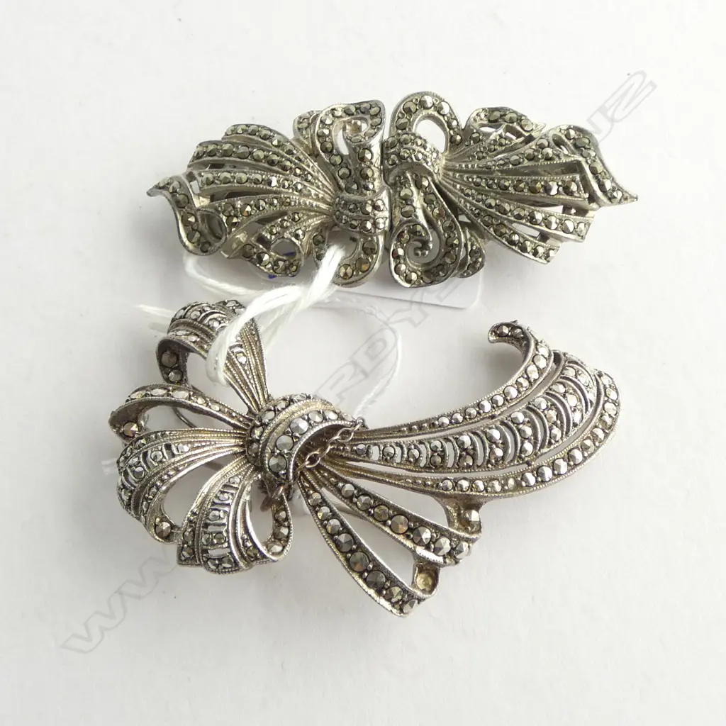 2 SILVER & MARCASITE FLORAL SPRAY BROOCHES 1 converting to a dress clip Image 1++