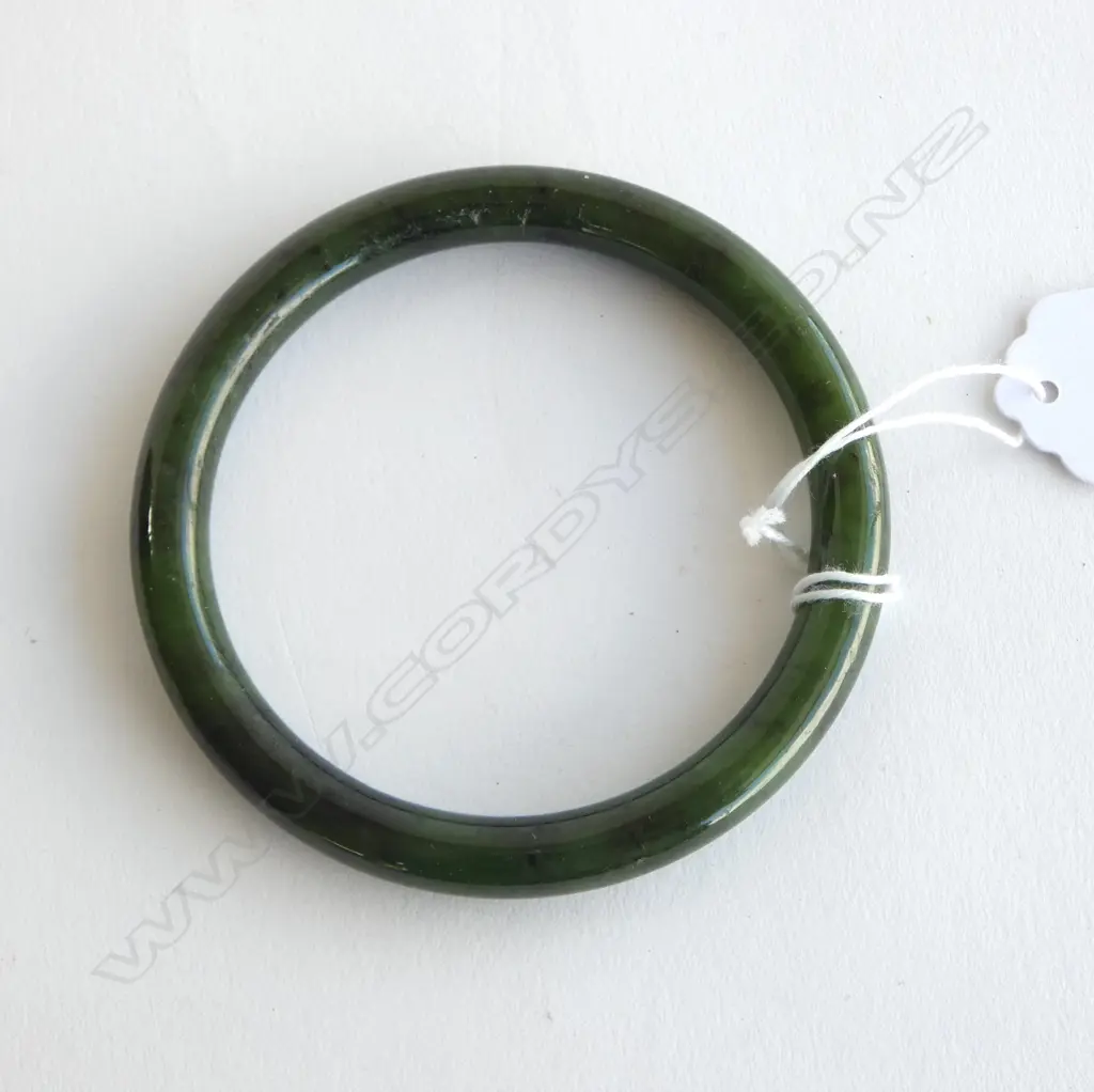 JADE BANGLE, 68mm int. dia Image 1++