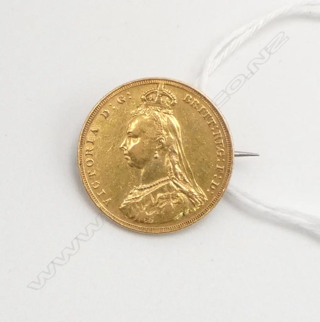 VICTORIAN GOLD SOVERIGN (made into brooch) 8.5gms Image 1++