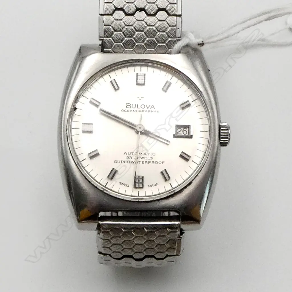 VINTAGE BULOVA 'OCEANOGRAPHER' AUTOMATIC GENT'S GOLD stainless WRISTWATCH w stainless strap. c.1960/1970. Working Image 1++