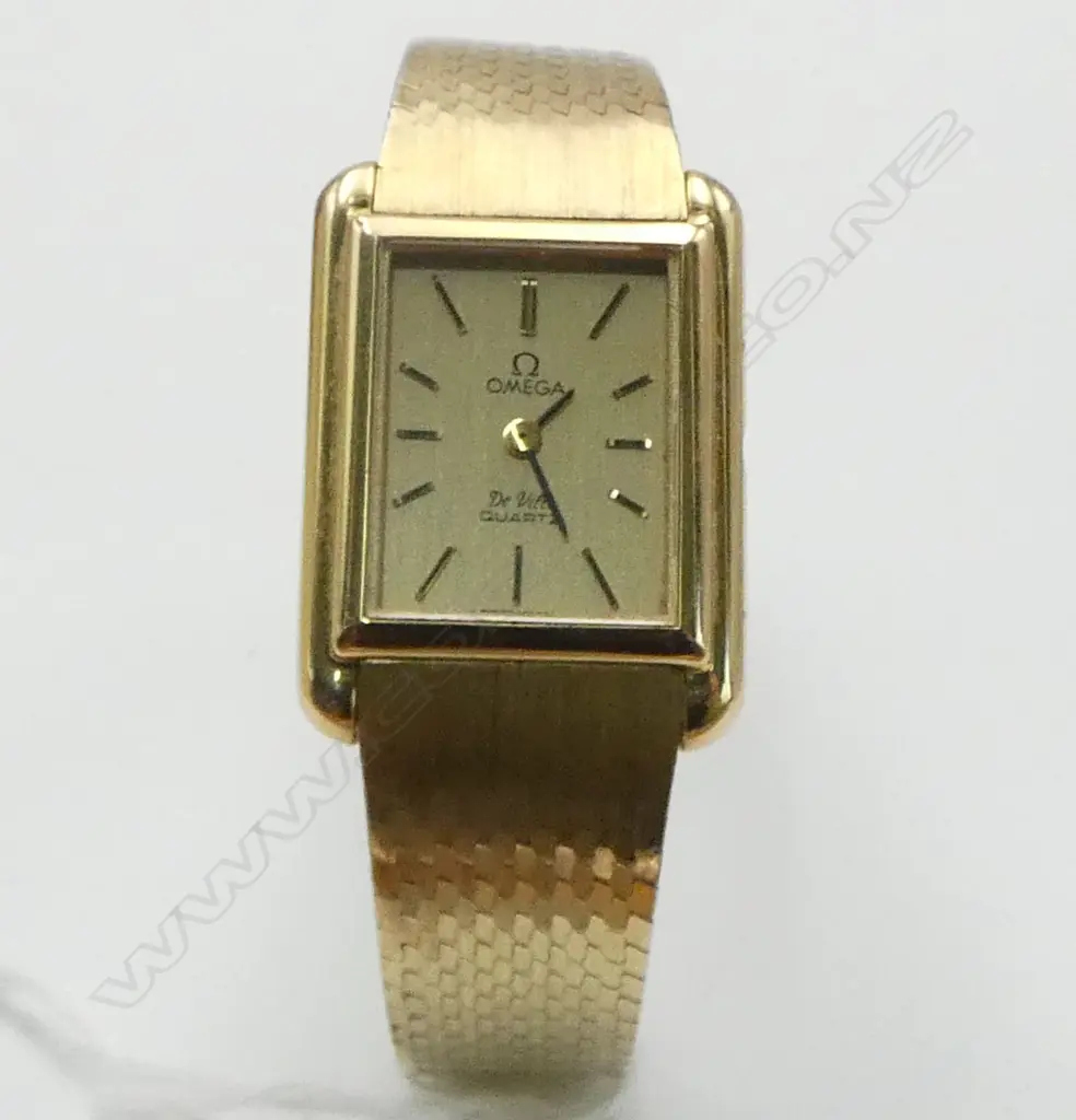 VINTAGE OMEGA De Ville quartz SILVER GILT & STEEL LADIES WRISTWATCH. With box & papers dated 1981 Image 1++