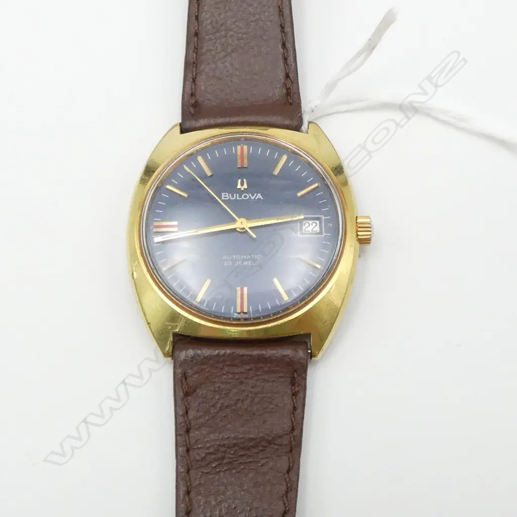 VINTAGE BULOVA AUTOMATIC 23 JEWELS GENT'S GOLD PLATE & stainless WRISTWATCH w leather strap c.1970/80. Working Image 1++
