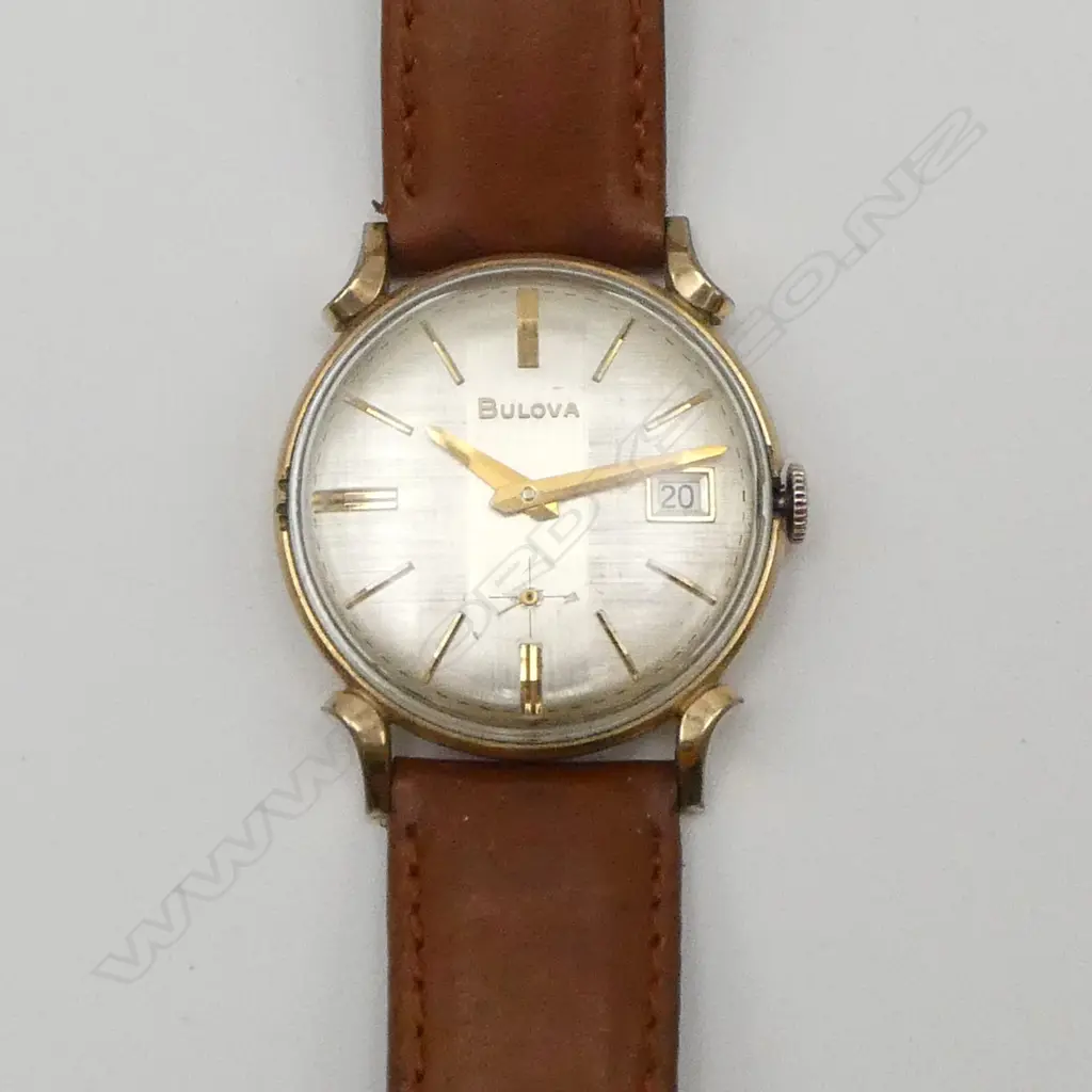 VINTAGE BULOVA AUTOMATIC GENT'S GOLD PLATE WRISTWATCH w leather strap. c.1960/1970. Working Image 1++