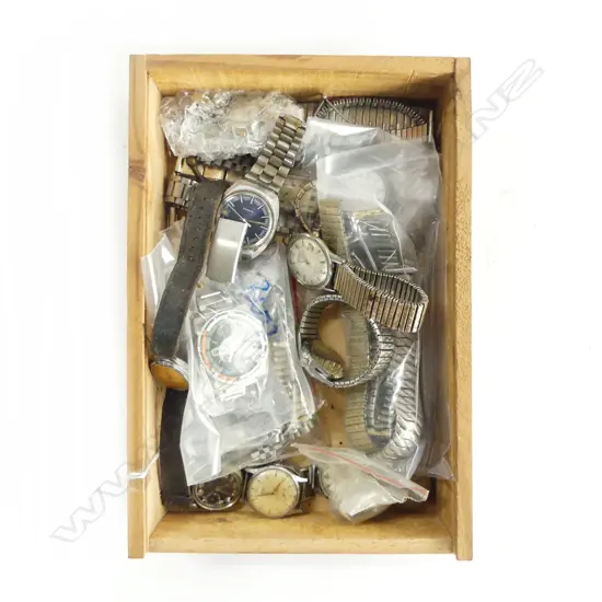 LGE QTY VINTAGE WRIST WATCHES & STRAPS as is