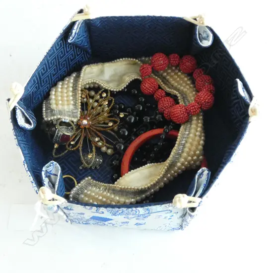 ASST. COSTUME JEWELLERY IN CHINESE BOX