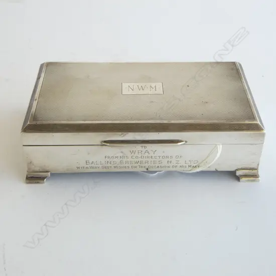 NZ PRESENTATION (Brewery) STG SILVER CIGARETTE BOX Birmingham 1954 W.155mm. 400gms total small dents