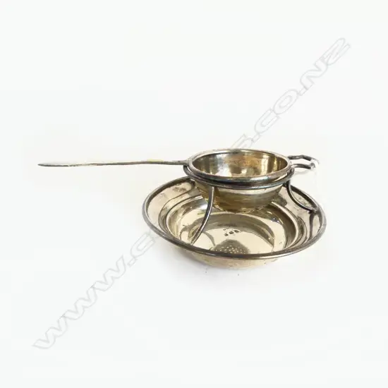 STG SILVER TEA STRAINER & BOWL, B'HAM EARLY 20thC 57gms