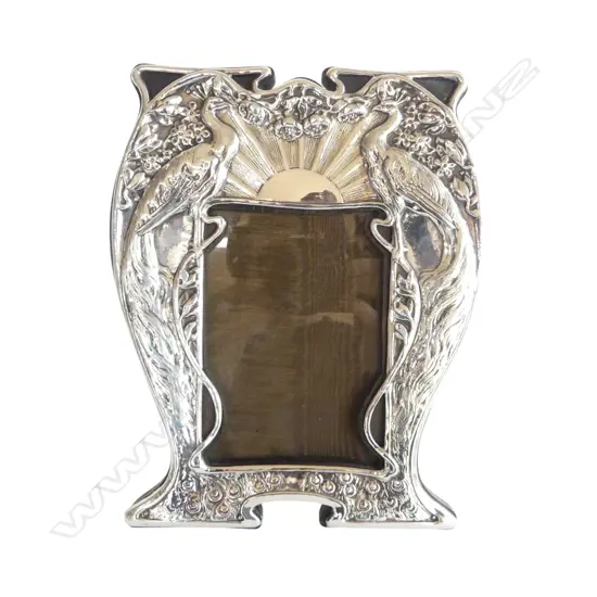 STG SILVER ART NOUVEAU STYLE PHOTO FRAME, LONDON 1986, H.220mm