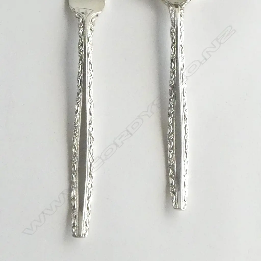 CANTEEN RODD SILVER PLATED CUTLERY 6 PLACE SETTING + 2 CASED RODD CUTLERY Image 1++