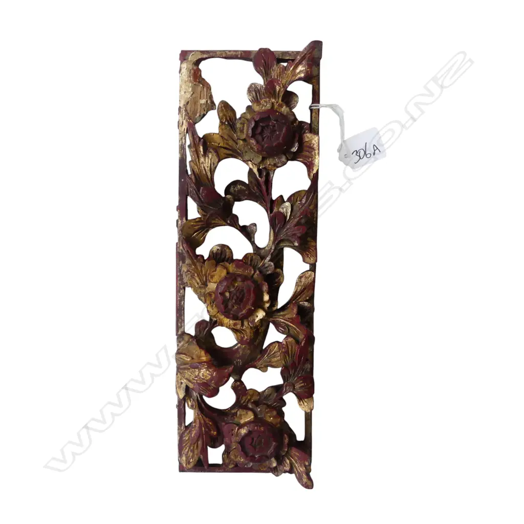 CHINESE LACQUER AND GILT CARVING W.325mm some damage Image 1++