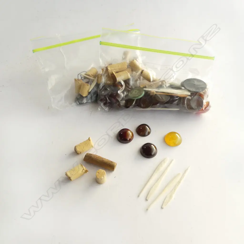 2 BAGS OF oriental SNUFF BOTTLE TOPS of various dark amber toned & other stones & gems + corks + spoons Image 1++
