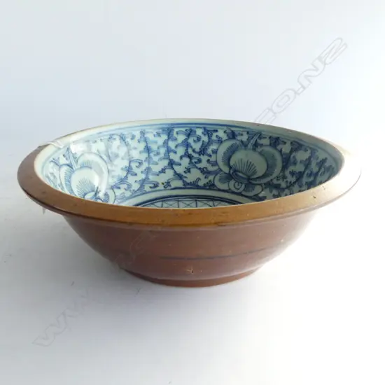 OLD CHINESE BATAVIA BROWN blue & white BOWL Dia.275mm. Tendril decoration.