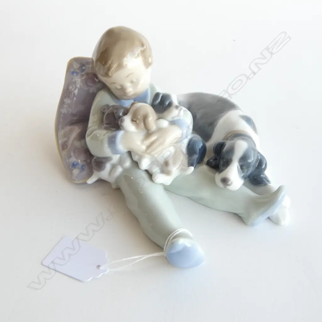 LLADRO #1535 'SWEET DREAMS' H.90mm Image 1++