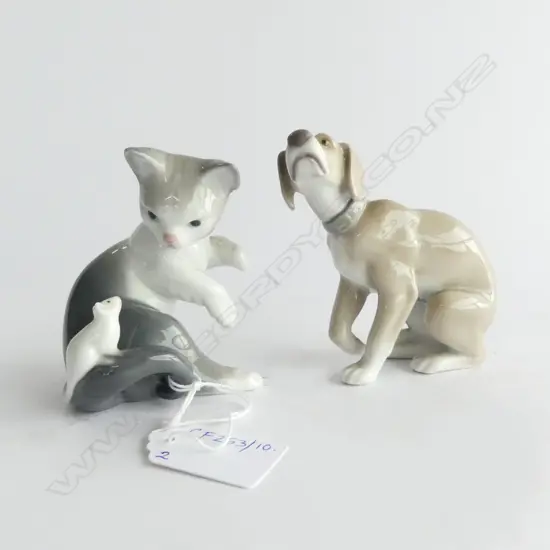 LLADRO #5236 'CAT AND MOUSE' + DOG H.90mm