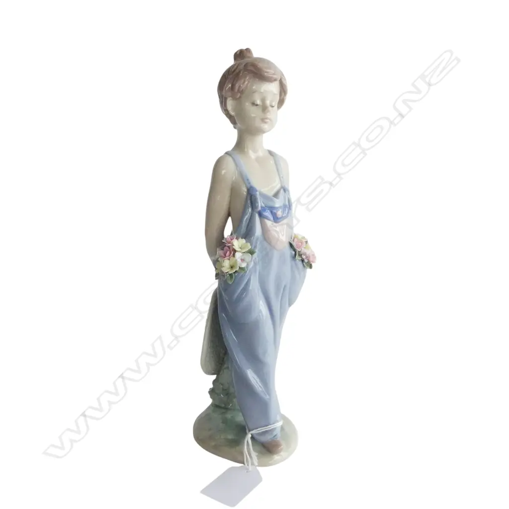 LLADRO #7650 'POCKET FULL OF WISHES' H.250mm Image 1++