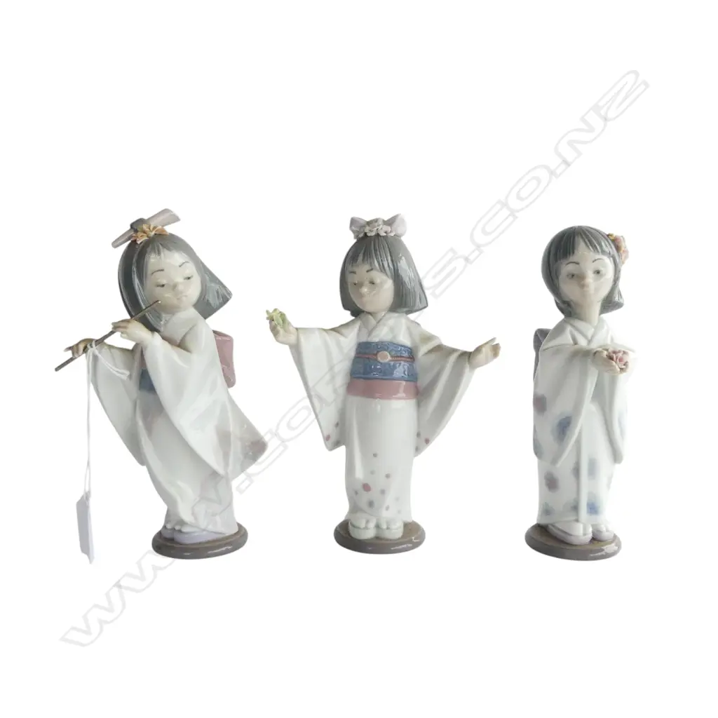 3 LLADRO JAPANESE GIRLS H.190mm Image 1++