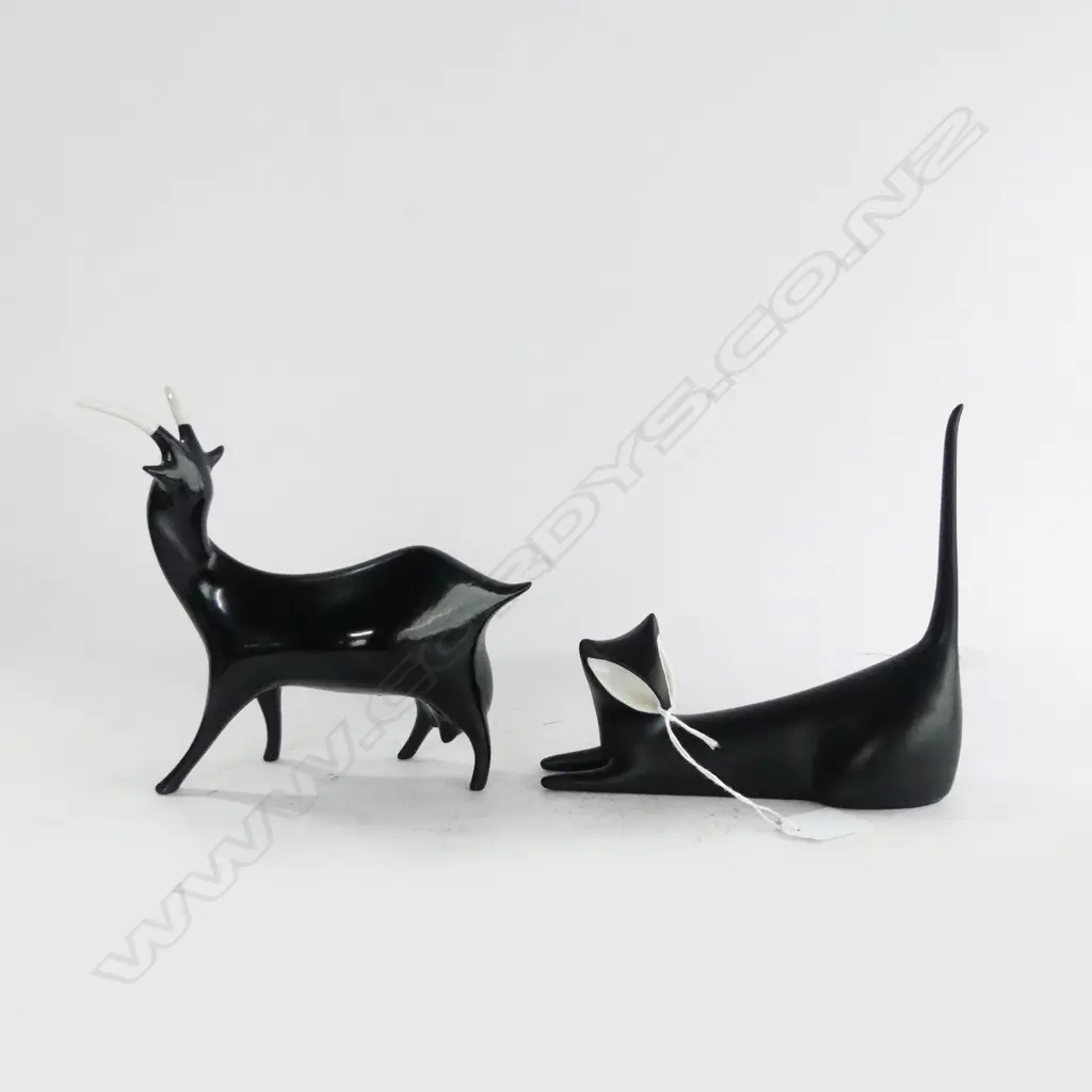 ROYAL DUX BLACK GOAT & CAT H.170mm Image 1++