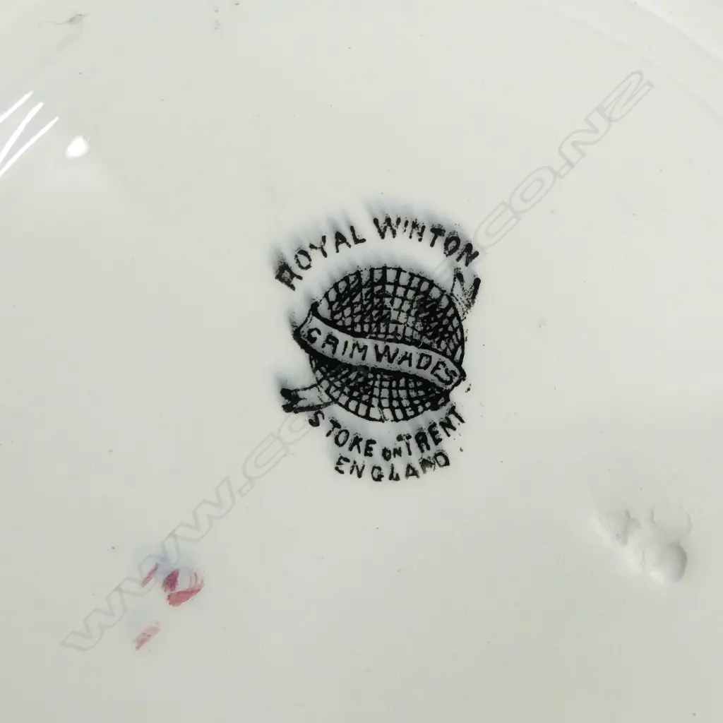 6 PCES ROYAL WINTON LUSTRE WARE INCL. VASE H.200mm Image 1++