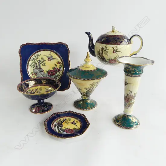 6 PCES ROYAL WINTON LUSTRE WARE INCL. VASE H.200mm