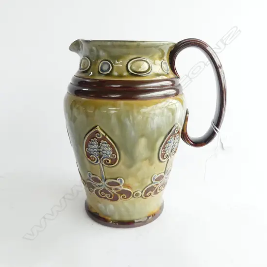 LG EARLY 20thC ROYAL DOULTON JUG H.210mm