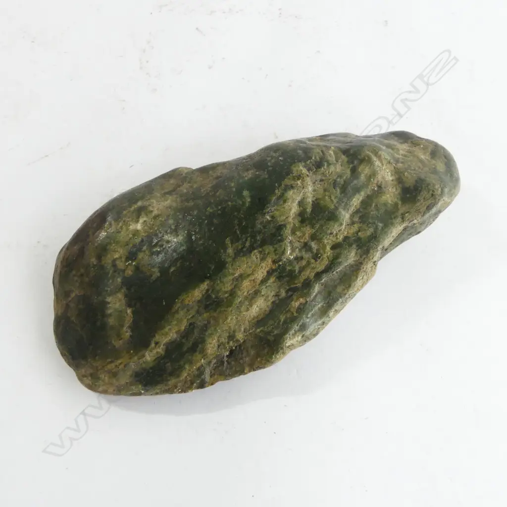 POUNAMU RIVER WORN SMALL BOULDER L.165mm Image 1++