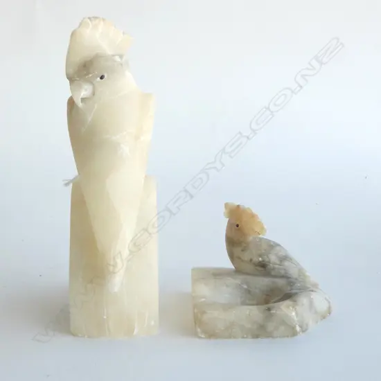 VINTAGE ALABASTER PARROT BOOKEND & ASHTRAY H.190mm