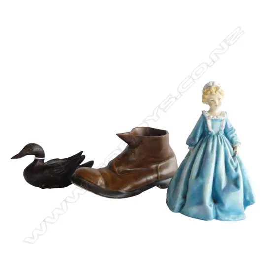 3 PCES; ROYAL WORCESTER 'GRANDMOTHERS DRESS', TEMUKA BOOT, BRONZE DUCK L.130mm