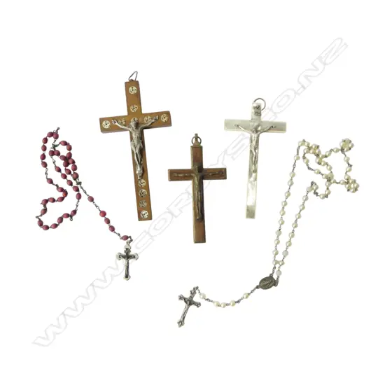 3 SMALL PILGRIM CRUCIFIXES, MOP, METAL, JERUSALEM STAMPED & 2 ROSARY BEADS