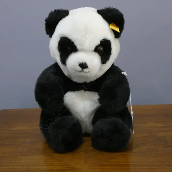 VINTAGE MEDIUM STEIFF PANDA BEAR, w button & flag, H.230mm