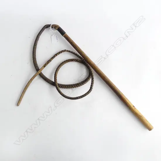 LEATHER WHIP ON WOODEN HANDLE 