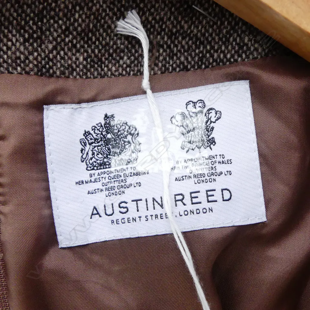 RETRO AUSTIN REED ROSE PATTERN WOMAN'S DRESS, REGENT ST LONDON Image 1++