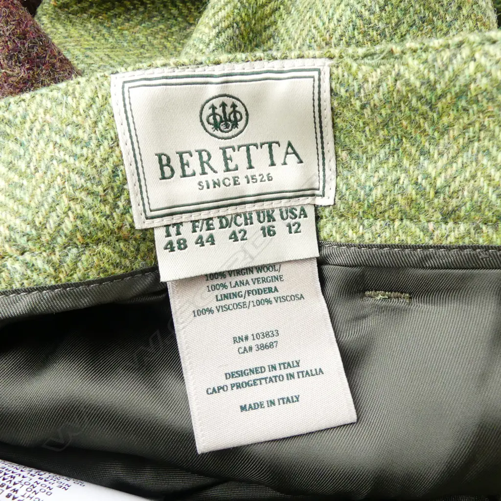 2 PAIRS OF VINTAGE WOOLEN BERETTA HUNTING BREECHES Image 1++
