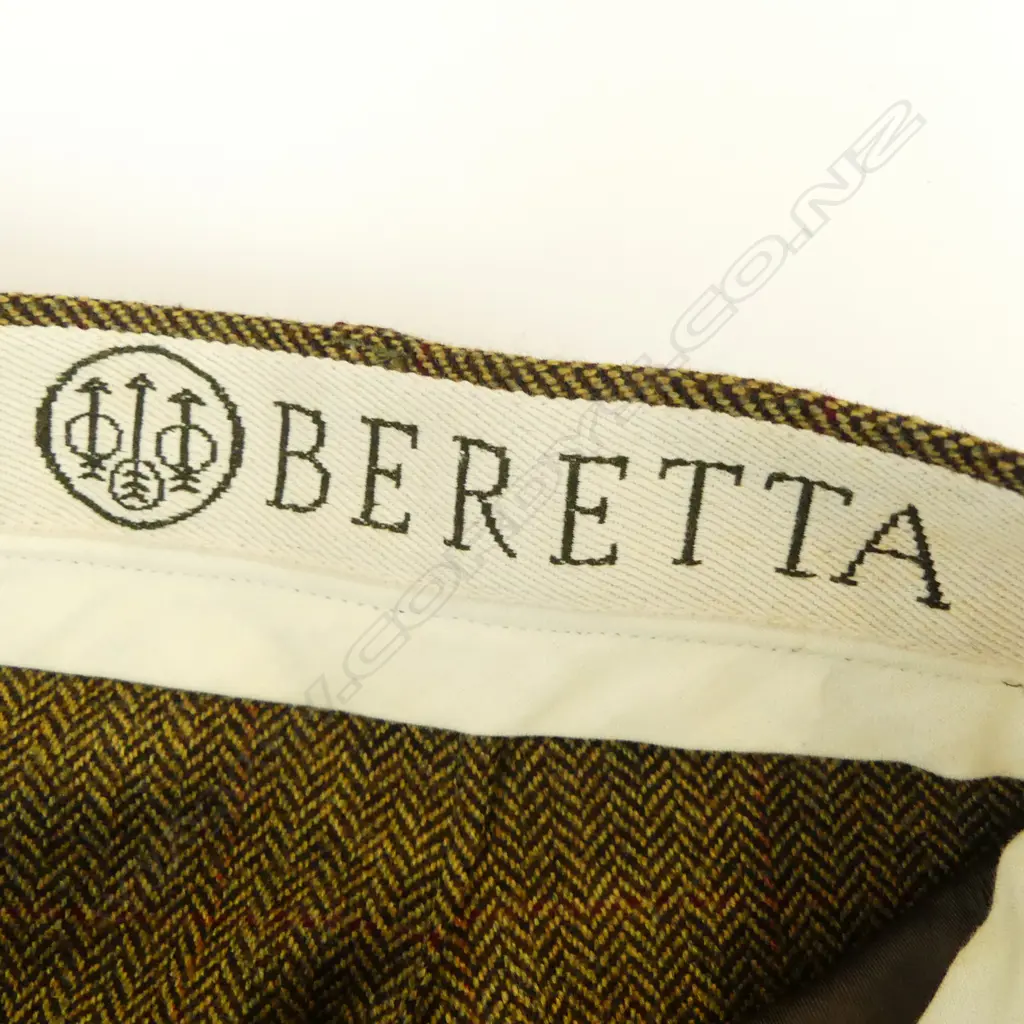 PR OF VINTAGE HOLLAND & HOLLAND CORDUROY HUNTING BREECHES + PR VINTAGE BERETTA FLEECE WOOL HUNTING BREECHES Image 1++