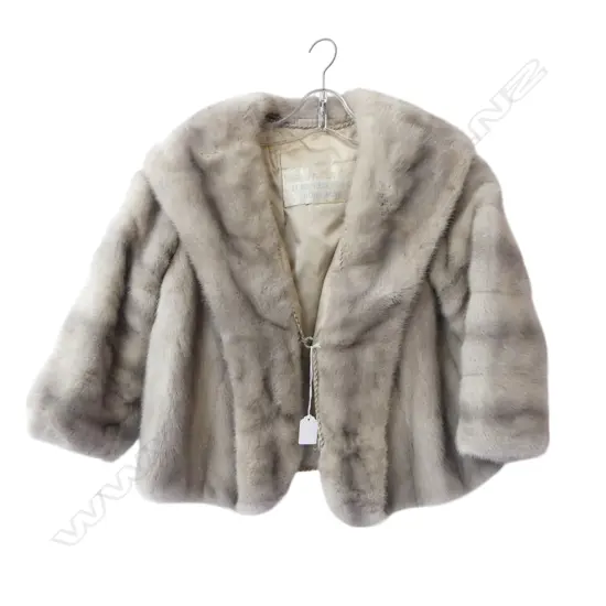 MINK FUR COAT (SMALL)